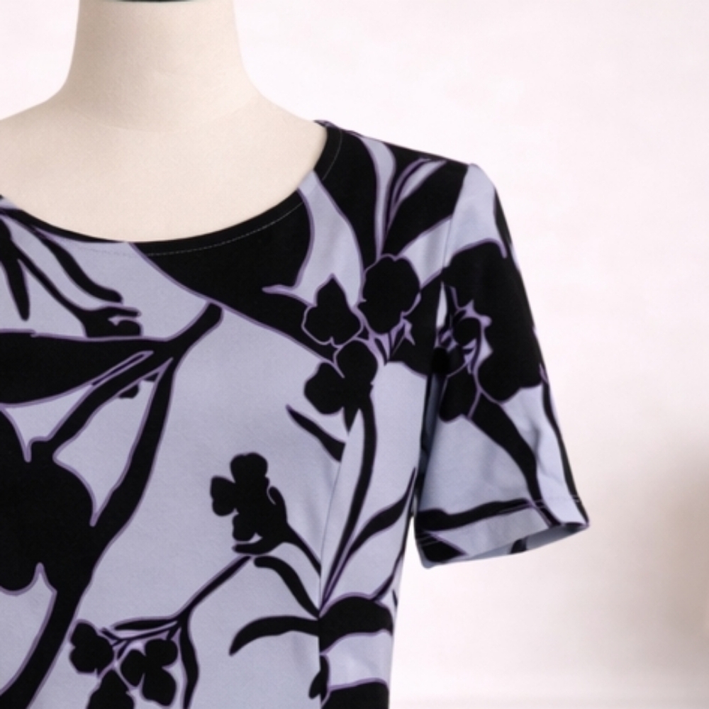 Ann Taylor Factory Floral Knit Dress Short Sleeve - Picture 2 of 4